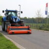 Kersten KM70 veegmachine met SSB op New Holland tractor