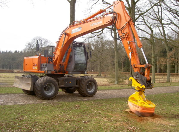 Stronkenfrees SCE-550H Herder-Fermex op Hitachi graafmachine