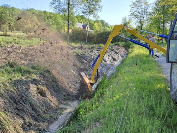 Grachtenfrees op maaiarm M 500 SX Marolin - armmaaier