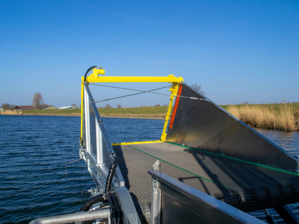 Maaiverzamelboot MC103 Conver