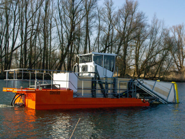 Conver MC103 maaiverzamelboot