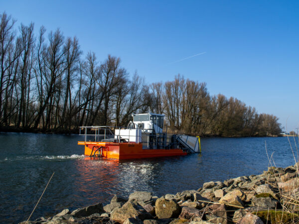 Conver MC103 maaiverzamelboot