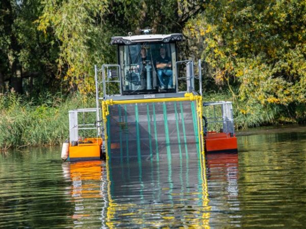 Maaiverzamelboot MC106 Conver