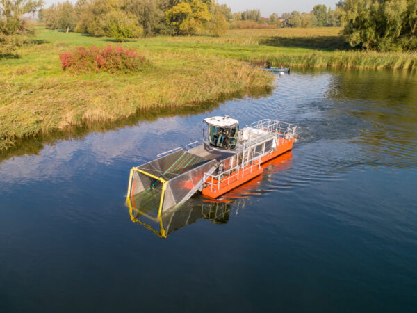 Maaiverzamelboot MC106 Conver