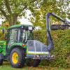 Maaiarm Scorpion 430 S met heggenmulcher Greentec op John Deere tractor - armmaaier voor achter of frontmontage - mulcher - mulchdek - mulchingkit