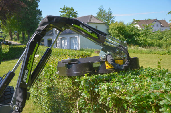 Greentec Scorpion maaiarm met heggenmulcher RC - Greentec broyeur de haie RC sur bras de fauche Scorpion
